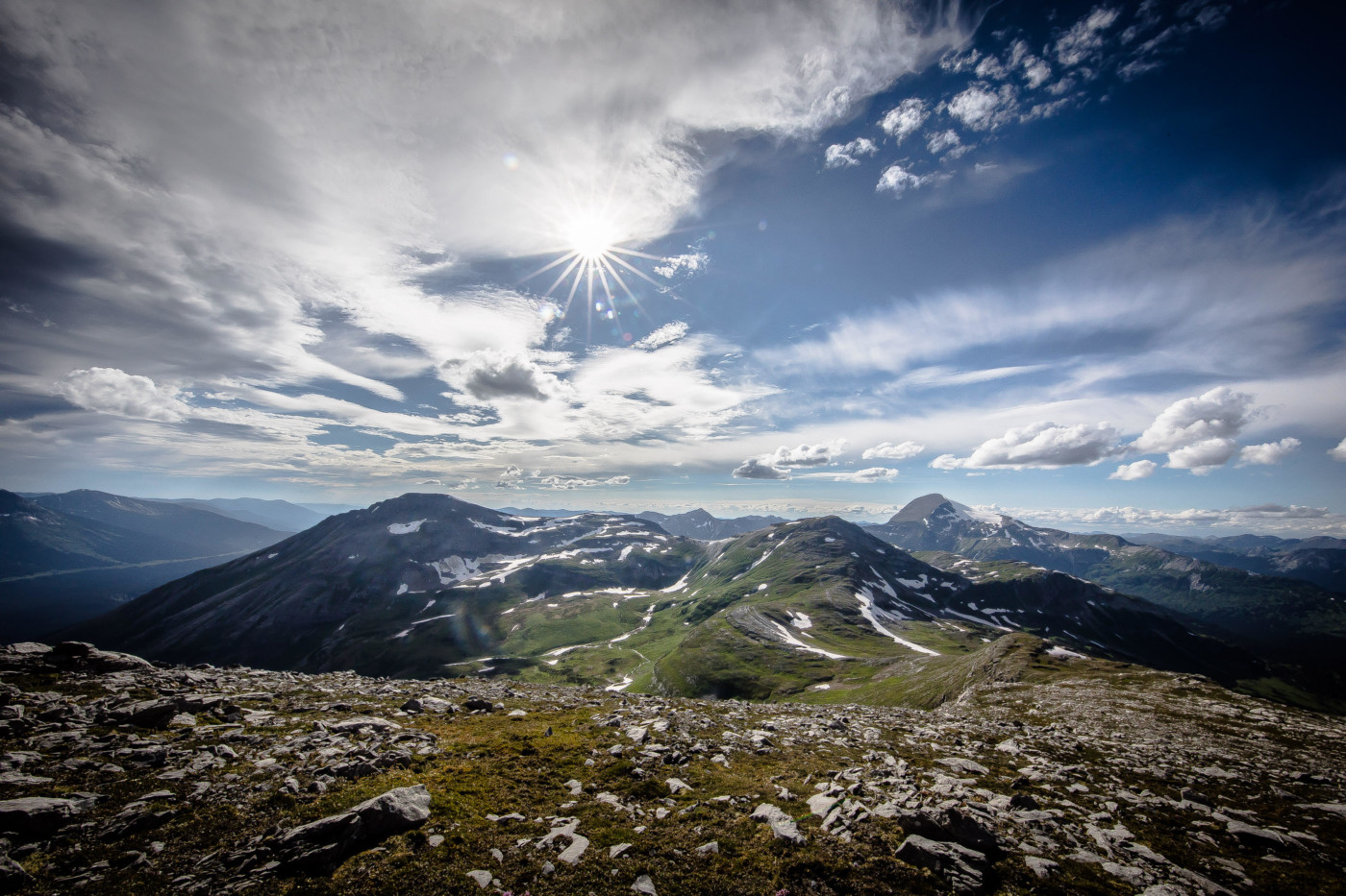 Mountains included in the interim protections and habitat for the endangered Quintette caribou herd. The interim protected areas are in addition to the creation of a new provincial park announced Feb. 21. Photo: Tristan Brand / Yellowstone to Yukon Conservation Initiative