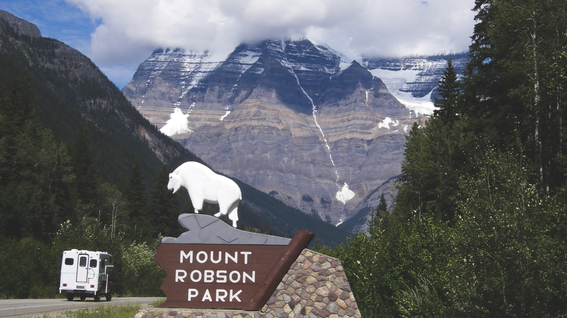 Entrance to BC's Mount Robson Provincial Park
