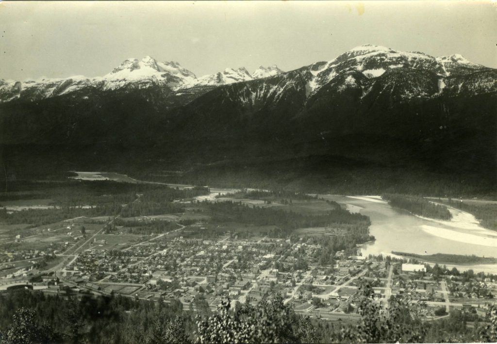 Mt. Begbie is Revelstoke’s iconic peak. (Revelstoke Museum and Archives #4568)