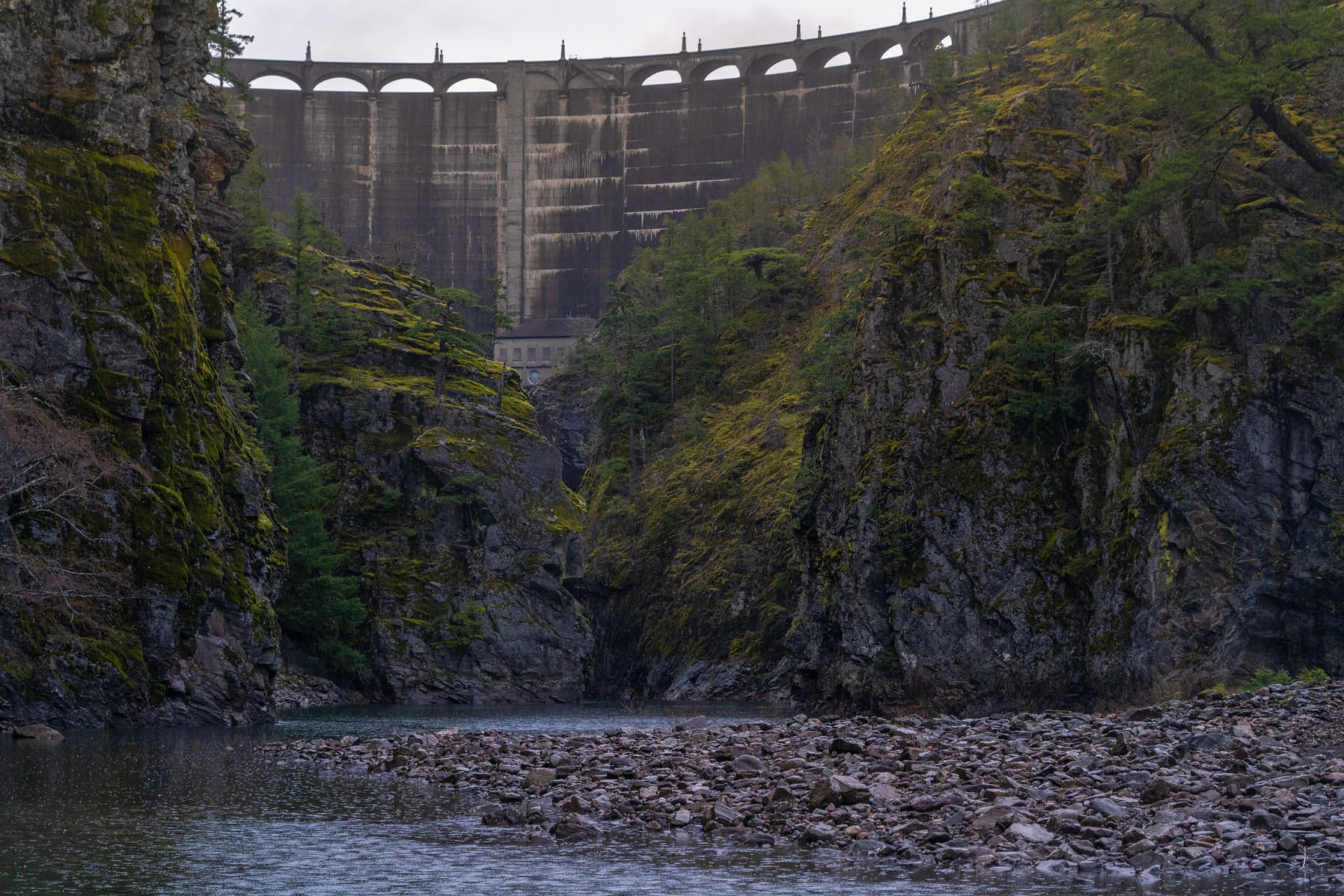 The Diablo Dam was constructed in 1936 and continues to provide electricity to Seattle. Photo: Fernando Lessa / The Narwhal