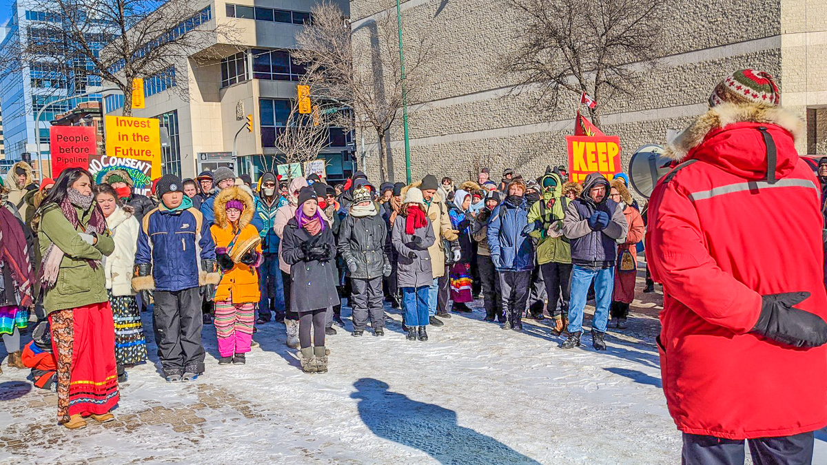 Wilderness and Water Campaigner Eric Reder addressing protesters at the Walk for Wet'suwet'en