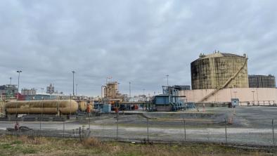 Photo: FortisBC’s current Tilbury LNG facility sits just steps from the Fraser River in Delta, B.C. (Isabel Siu-Zmuidzinas)