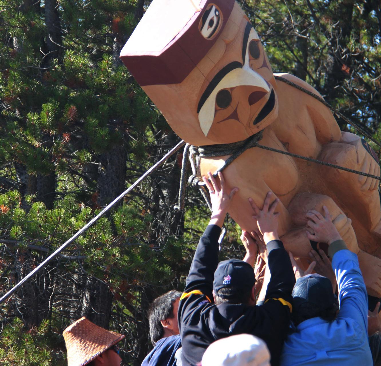 Raising Totem Pole at Dasiqox