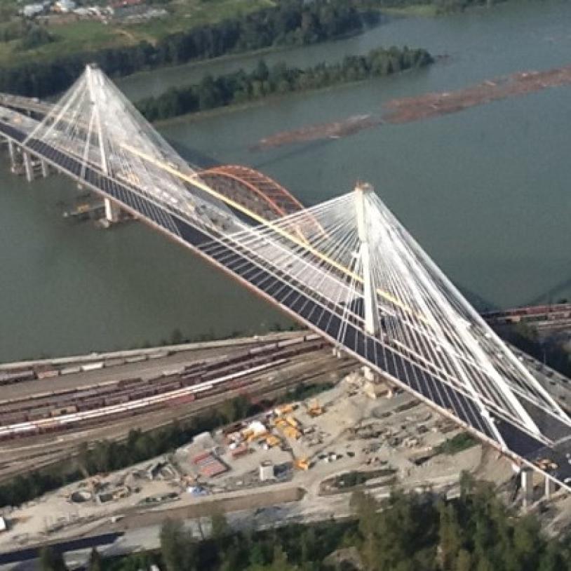 New bridge facilitates Gateway freeway expansion 